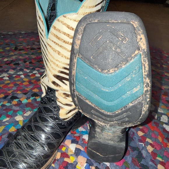 Artist Zebra Boot - Picture 3 of 4